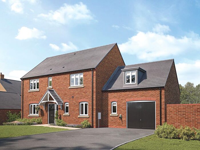 4 Bedroom Detached House For Sale In Cambridge Road, Biggleswade, SG18