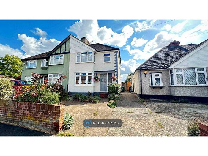 4 Bedroom Semi Detached House To Rent In Chastilian Road, Dartford, DA1