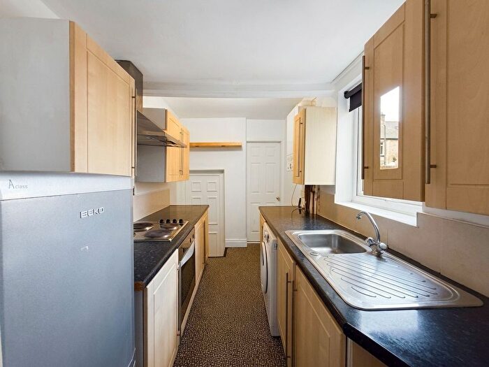 3 Bedroom Flat To Rent In King Edward Street, Gateshead, NE8