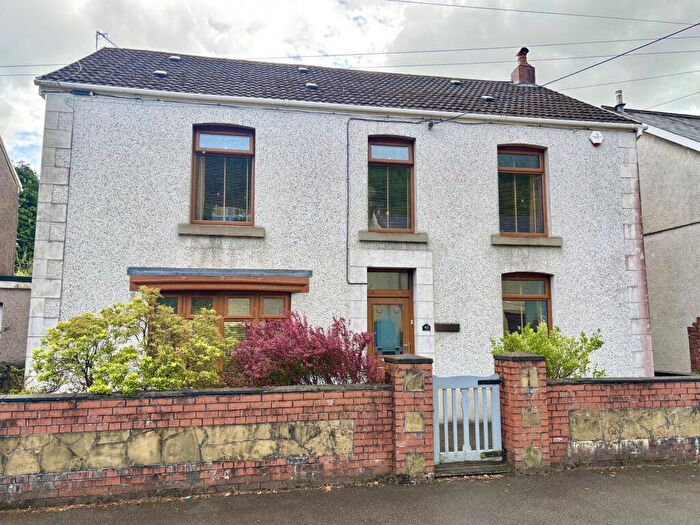 4 Bedroom Detached House For Sale In New Road, Ynysmeudwy, Pontardawe, Swansea., SA8