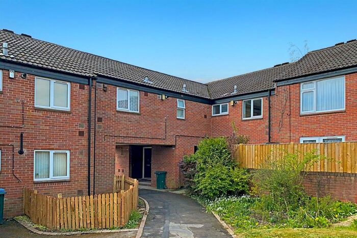 1 Bedroom Maisonette To Rent In Tanyard Close, Tile Hill, Coventry, CV4
