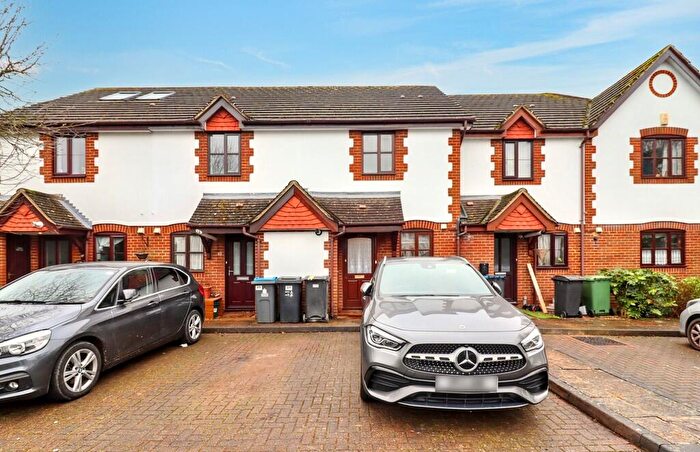 2 Bedroom Terraced House To Rent In Lenelby Road, Surbiton, KT6