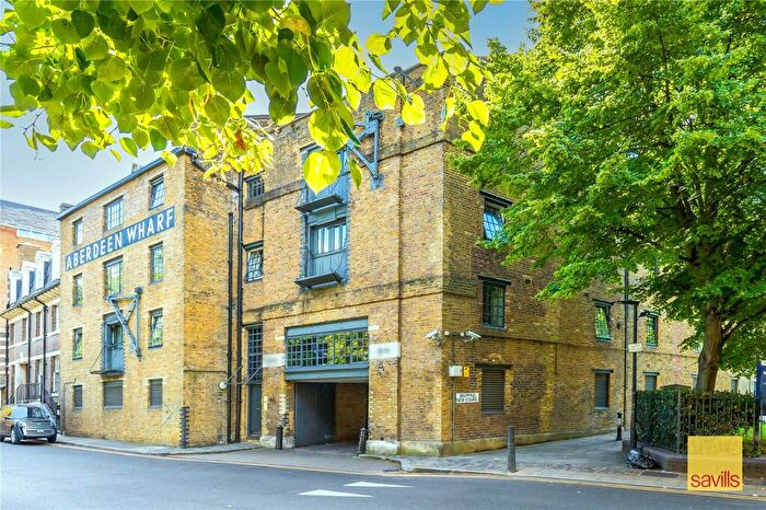 2 Bedroom Apartment For Sale In Wapping High Street, London, E1W