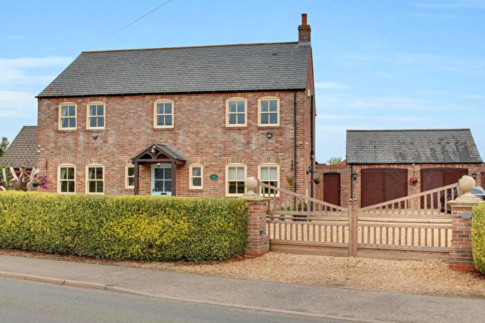 5 Bedroom Detached House For Sale In Leverington Common, Leverington, PE13