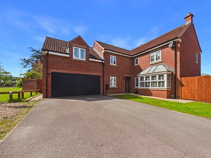 4 Bedroom Detached House For Sale In Yew Close, Hessle, HU13
