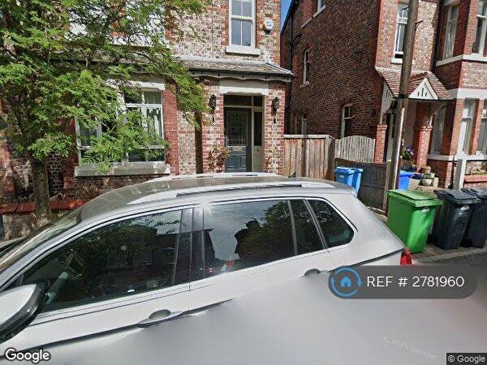 2 Bedroom Flat To Rent In Chorlton, Manchester, M21