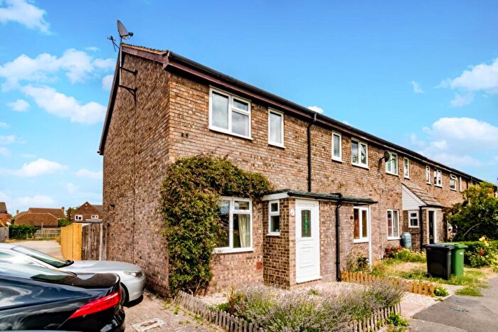 2 Bedroom End Of Terrace House To Rent In Shepherds Close, Grove, OX12