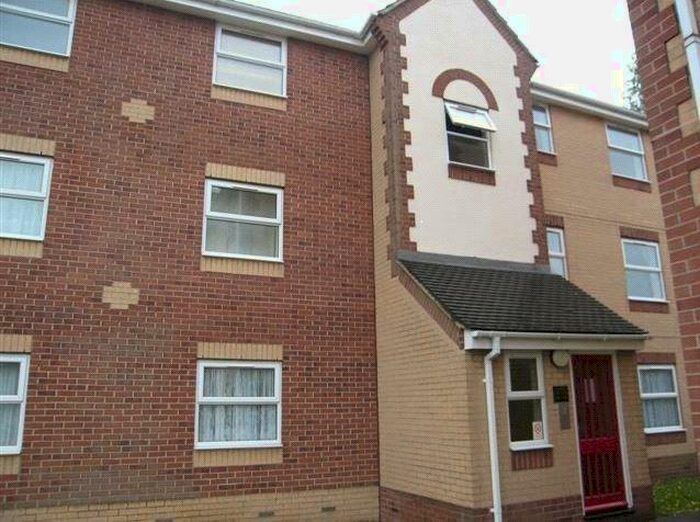 2 Bedroom Apartment To Rent In Burns Avenue, Chadwell Heath, Romford, RM6