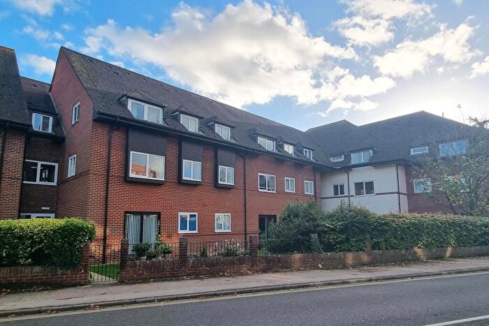 1 Bedroom Retirement Property For Sale In Cedar Court, Fareham, PO16