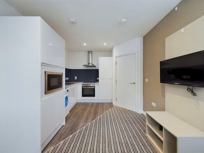 1 Bedroom Flat To Rent In Centre Court, Paragon Street, HU1