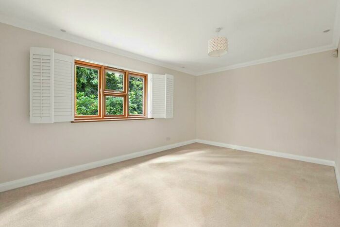 5 Bedroom Detached House To Rent In West Riding, Tewin, Welwyn, AL6