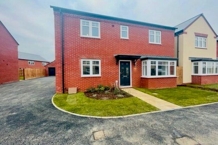 4 Bedroom Property To Rent In Ironbridge Road, Gloucester GL2