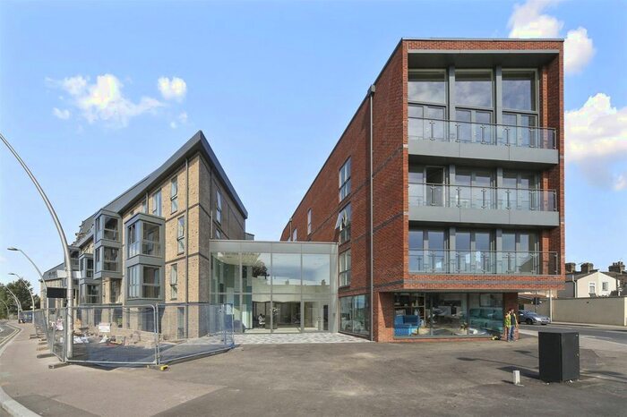 1 Bedroom Flat To Rent In Ruckholt Road, London, E10