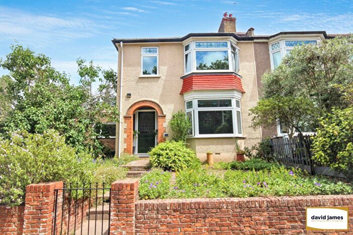 3 Bedroom End Of Terrace House For Sale In Calmont Road, Bromley, BR1