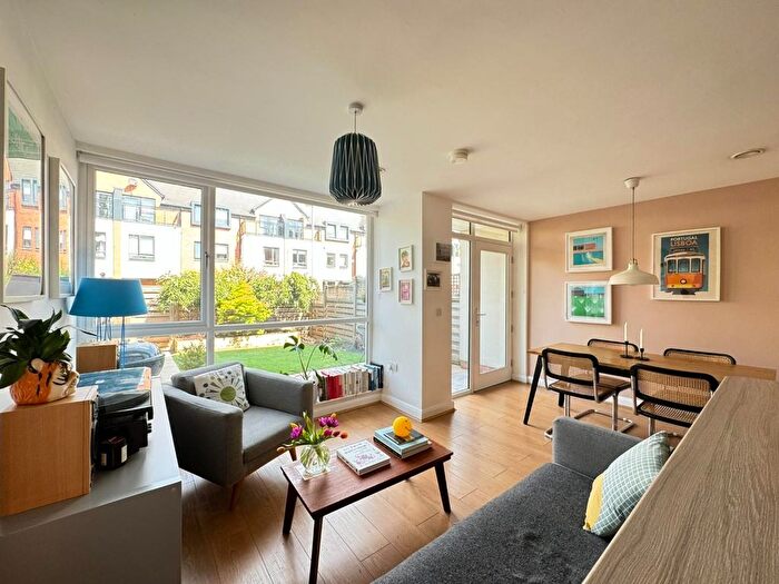 5 Bedroom Terraced House For Sale In Fry Street, Whalley Range, M16