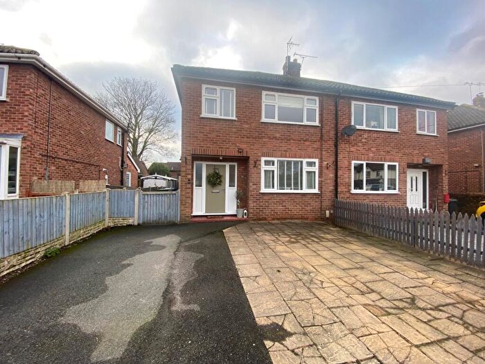 3 Bedroom Semi-Detached House For Sale In Park Estate, Crewe, CW2