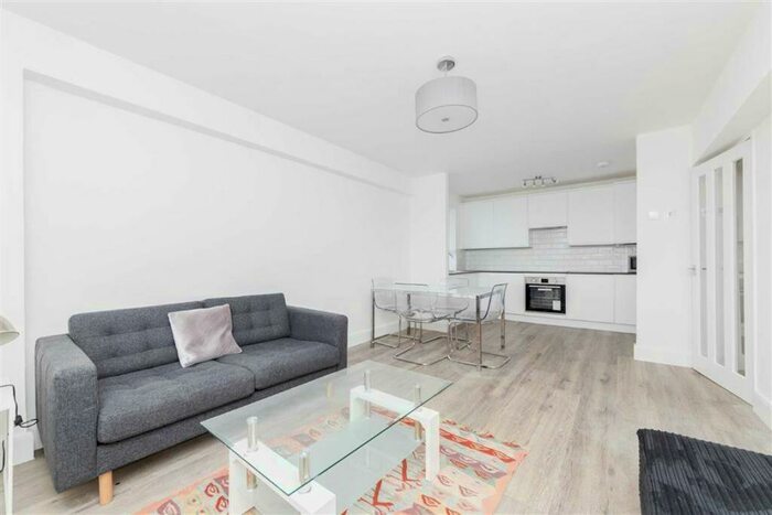 2 Bedroom Flat To Rent In Laburnum Street, Bethnal Green, E2