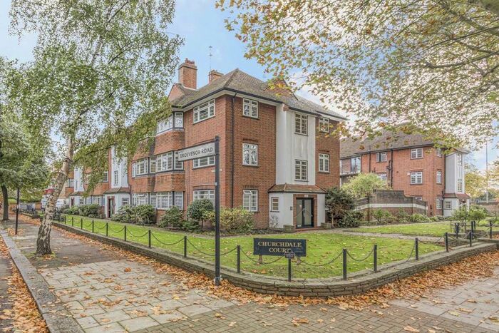 2 Bedroom Flat To Rent In Harvard Road, London, W4