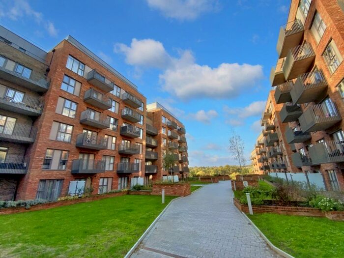 2 Bedroom Flat To Rent In Adeline Heights, Maidstone, ME14