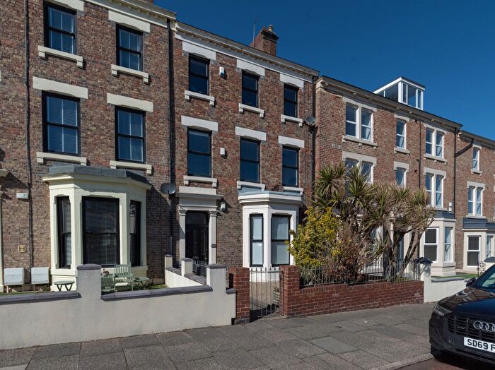 2 Bedroom Flat To Rent In Percy Park, Tynemouth, North Shields, NE30