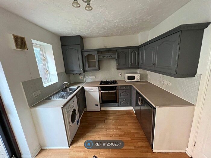 2 Bedroom Terraced House To Rent In Holyrood Mews, London, E16