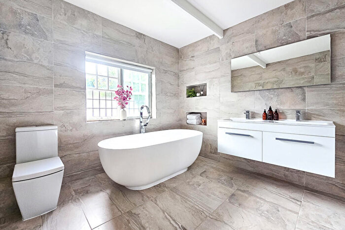 6 Bedroom Detached House For Sale In Brunswick Drive, Harrogate, HG1