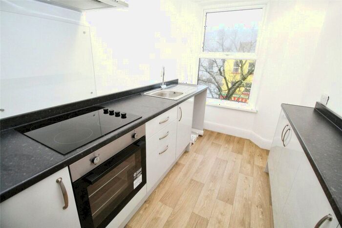 1 Bedroom Flat To Rent In Albert Road, Plymouth, Devon, PL2
