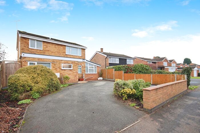 4 Bedroom Detached House For Sale In Upper Eastern Green Lane, Coventry, CV5