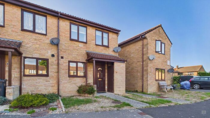 2 Bedroom End Terrace House For Sale In Cedar Court, Martock, TA12