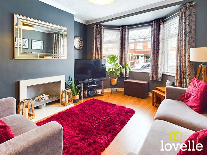 3 Bedroom End Of Terrace House For Sale In Aysgarth Avenue, Hull, East Riding Of Yorkshire, HU6