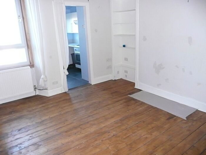 2 Bedroom Detached House To Rent In Victoria Terrace, Dunfermline, Fife, KY12