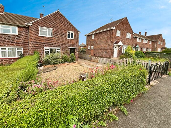 3 Bedroom End Of Terrace House For Sale In Grange Close, Misterton, Doncaster, DN10
