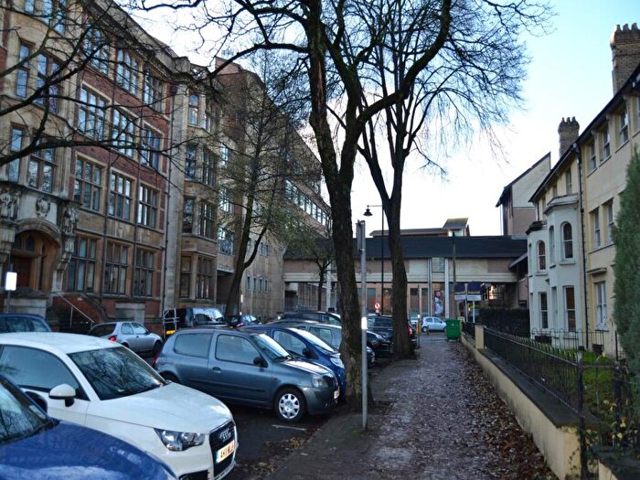 1 Bedroom Flat To Rent In The Parade, Roath, Cardiff, CF24