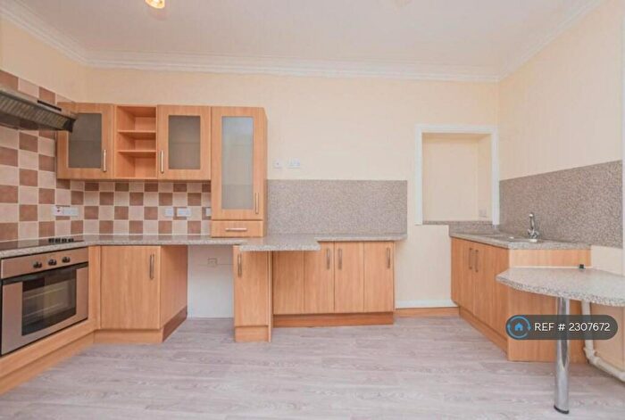 2 Bedroom Flat To Rent In Alloa Road, Stirling, FK9
