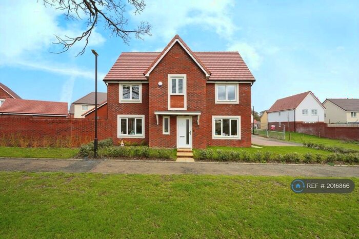 4 Bedroom Detached House To Rent In Eastlake, Swindon, SN25