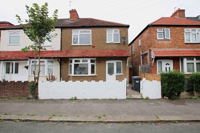 4 Bedroom Semi-Detached House To Rent In Penderel Road, Hounslow, TW3