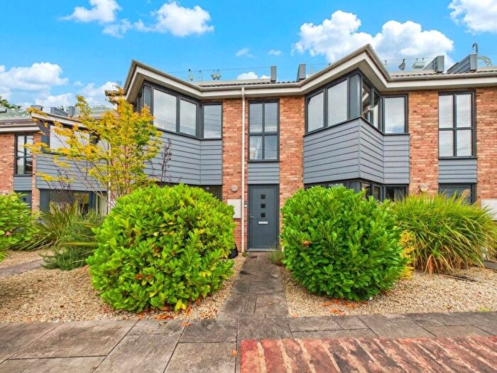 2 Bedroom Apartment For Sale In Avon View, Crews Hole Road, Bristol, BS5