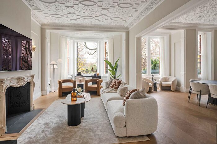 4 Bedroom Flat For Sale In Knightsbridge, London, SW1X