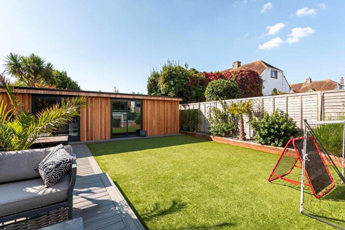 4 Bedroom House For Sale In Court Farm Road, Hove, BN3