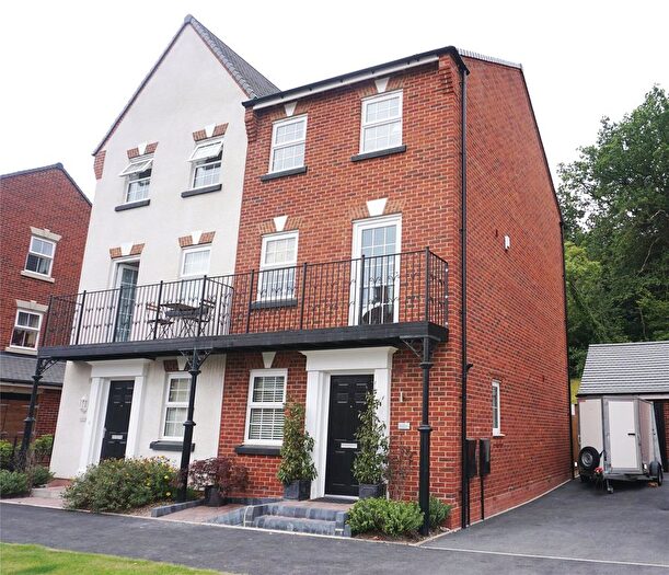 3 Bedroom Semi Detached House For Sale In Griffiths Avenue, Doseley, Telford, Shropshire, TF4