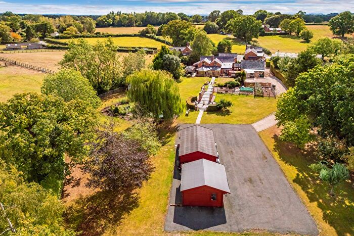 4 Bedroom Barn Conversion For Sale In Mill Road, Bronington, Whitchurch, SY13