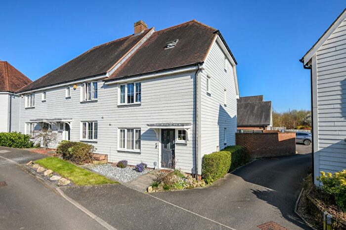 4 Bedroom End Of Terrace House For Sale In Bill Deedes Way, Aldington, TN25