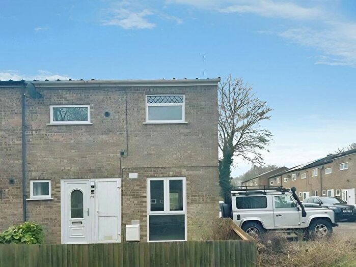 3 Bedroom Property To Rent In Brynmore, Peterborough, PE3
