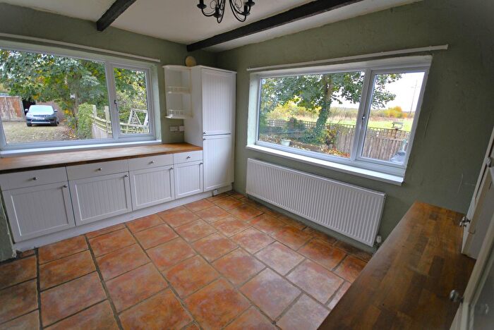3 Bedroom Cottage For Sale In Hesley, Doncaster, DN11