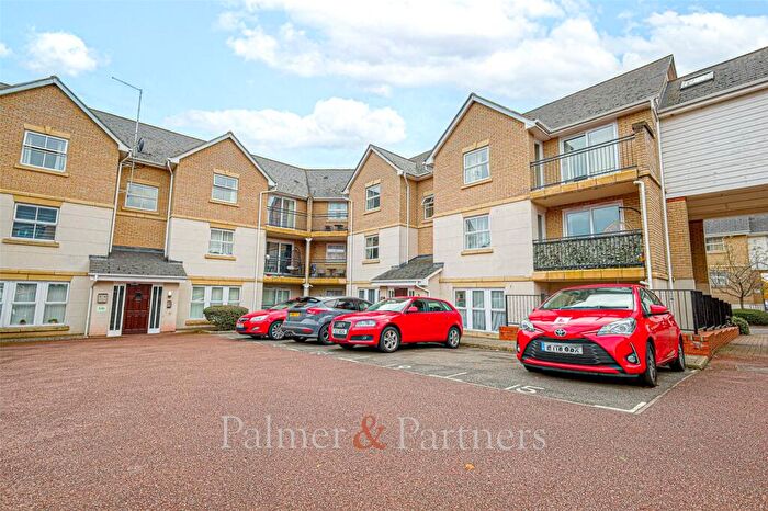 2 Bedroom Apartment To Rent In Wallace Road, Colchester, Essex, CO4
