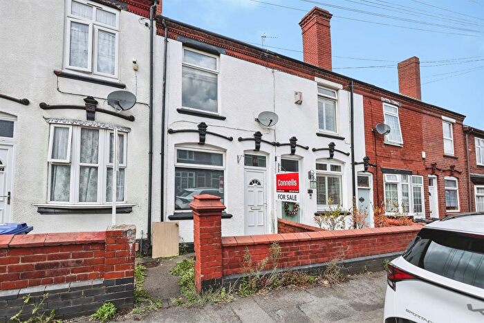 3 Bedroom Terraced House For Sale In Vicarage Road, Halesowen, B62