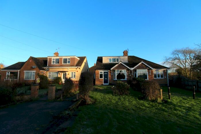 3 Bedroom Semi-Detached House To Rent In Northampton Road, Roade, Northants, NN7