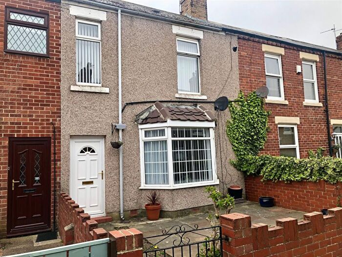 2 Bedroom Terraced House For Sale In Whitley Terrace, Holywell, NE25