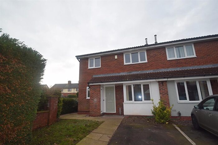 2 Bedroom Terraced House To Rent In Underhill Close, Newport, TF10
