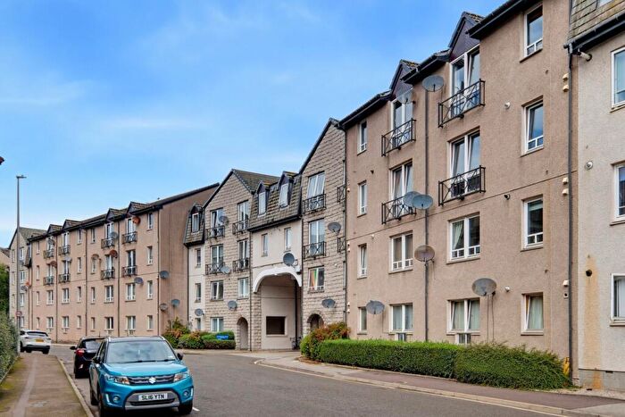 2 Bedroom Flat For Sale In Strawberry Bank Parade, Aberdeen, AB11